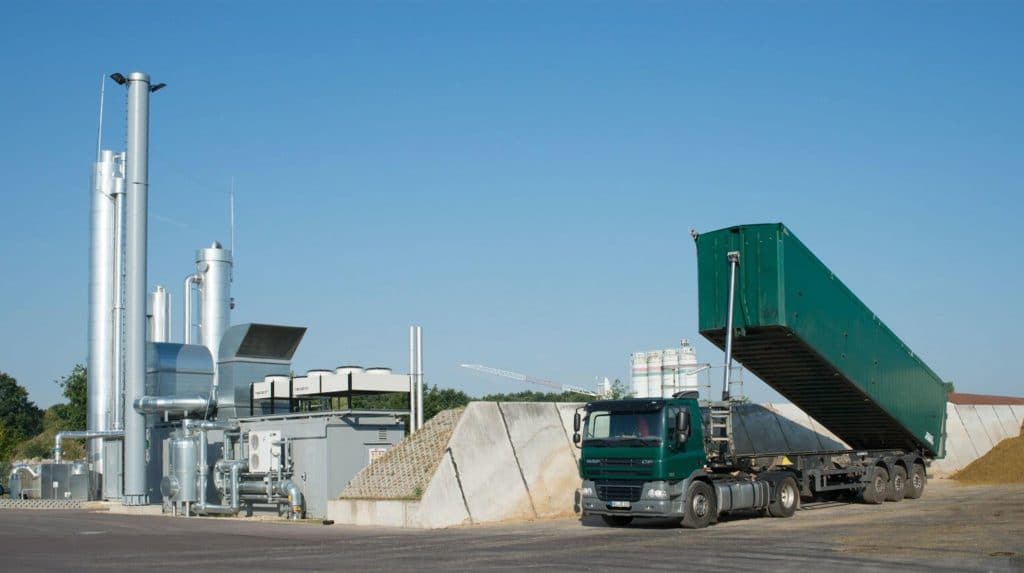 Lorry offloading goods at a biogas plant